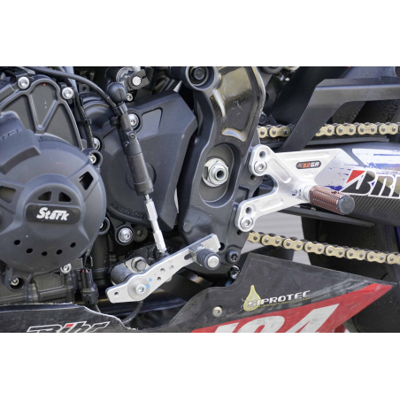 YAMAHA MT09 S2 GP rear sets