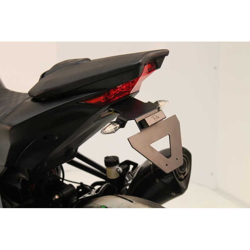 Kawasaki Z1000 (2014 on)  Specific License plate support