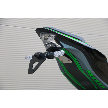Support de plaque élégant pour Kawasaki Z900 2020/24 par S2 Concept