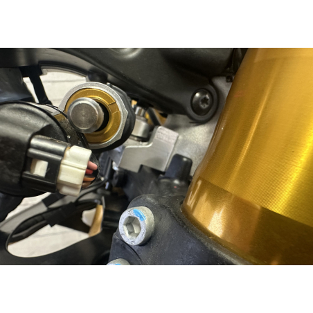 Améliorer votre conduite avec la butée de direction racing Aprilia RSV4 S2 concept