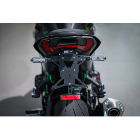 Support de plaque Kawasaki Z900 a partir de 2025