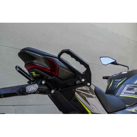 Poignées passager arrière Kawasaki Z900 a partir de 2025