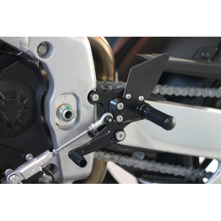 Ride Precision – Adjustable Rearsets for Aprilia RSV4 / Tuono