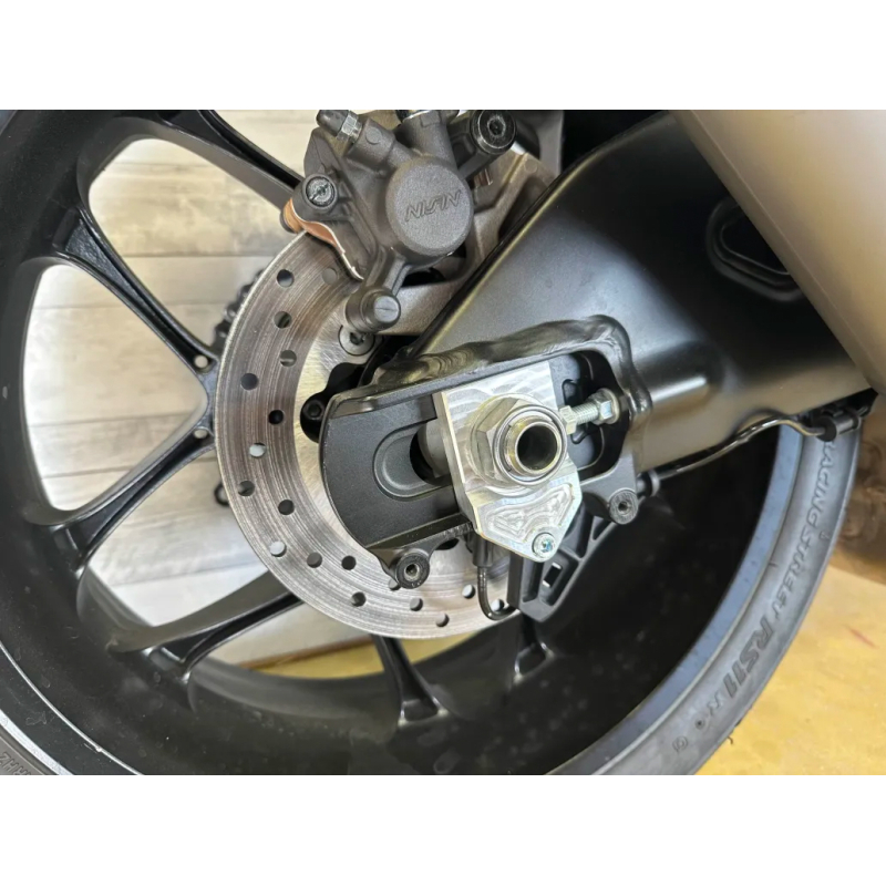 Support maintien d'étrier de frein arrière Yamaha R1