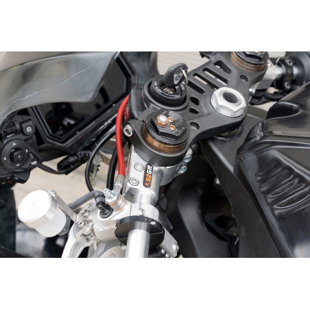 Paire de guidons bracelets spécifiques Yamaha R9 – Aluminium 7075 taillé dans la masse, butées de direction intégrées et tubes a