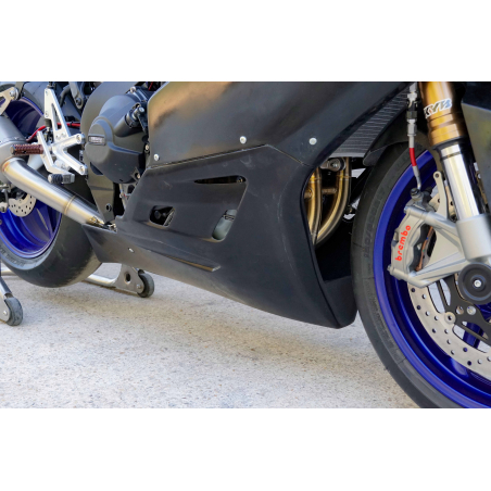 Black Gelcoat Racing Belly Pan for Yamaha R9 – S2 Concept Design