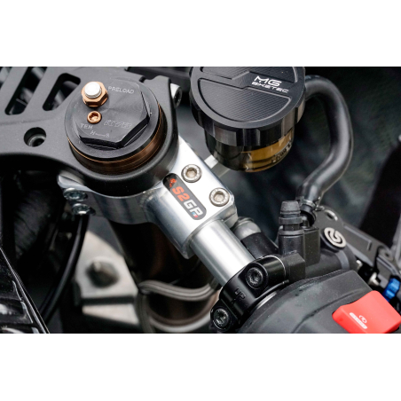 Paire de guidons bracelets spécifiques Yamaha R9 – Aluminium 7075 taillé dans la masse, butées de direction intégrées et tubes a
