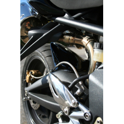 Triumph Street Triple hugger tail fender - 1