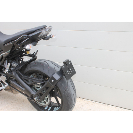 Yamaha MT09 scraper type license plate support - 1