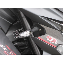 Suzuki GSX-S750 after market front indicators base - 1