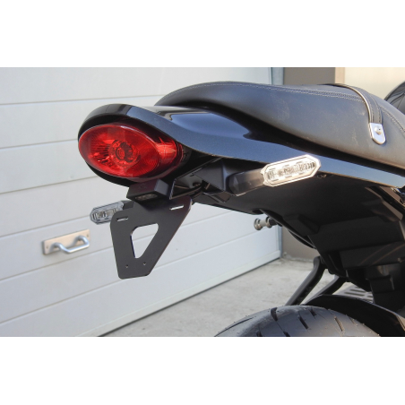 Kawasaki Z900RS licence plate support by S2 Concept - 1