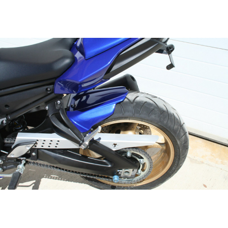 Yamaha FZ8 painted rear fender - 1