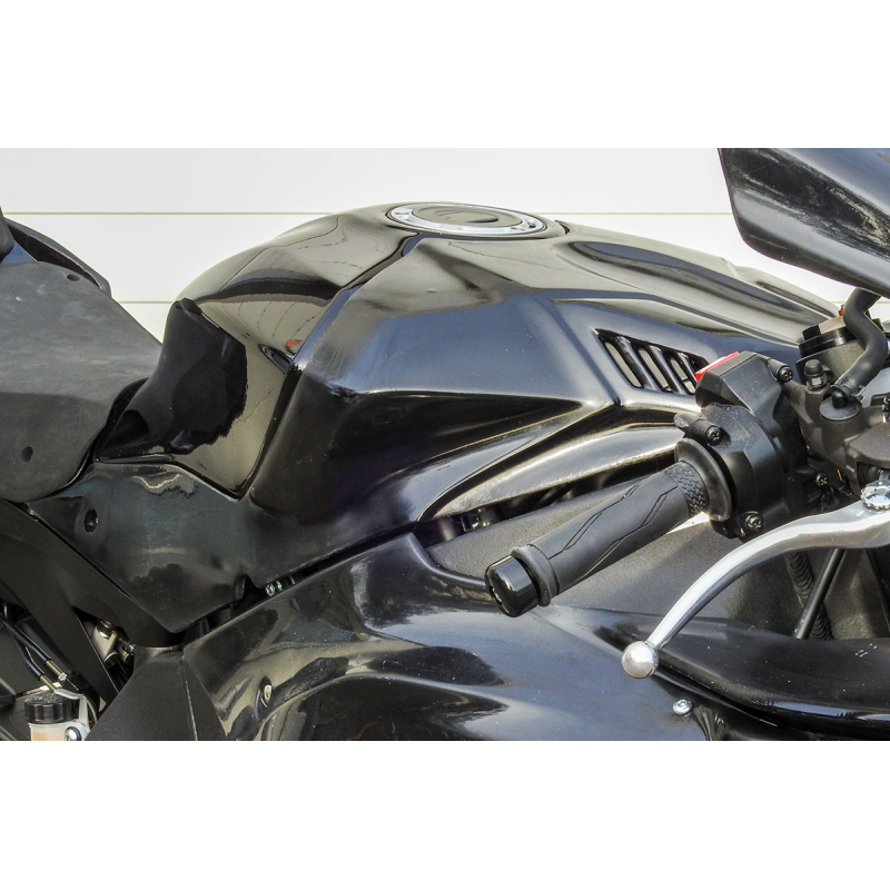 Yamaha R1 from 2020 CRC racing fairing little tank cover