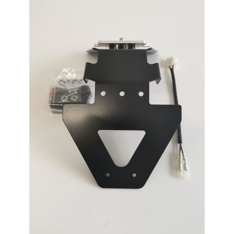 SUPPORT DE PLAQUE MT09