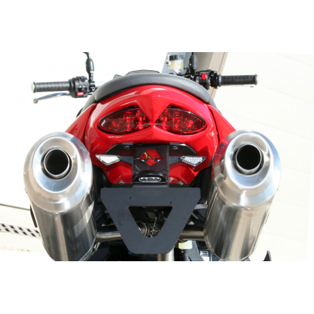 undertail triumph street triple - 5